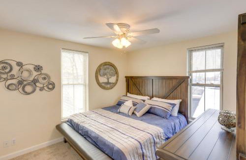 Cozy Delafield Apartment - Walk to Lake! - Foto 8