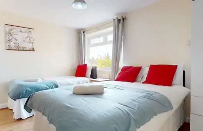 Beautiful 2-bed Apartment in Stanford-le-hope - Foto 2