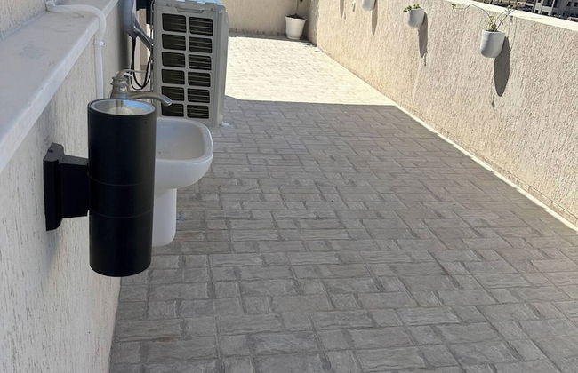 Luxury Rooftop Wifi, Ac, Outdoor Barbecue - Photo 17