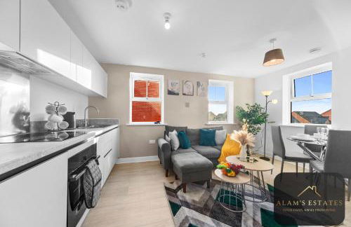 Spacious 2-Bed House, Free Parking, Fast Wi-Fi, Netflix, Contractors Welcome - Photo 36