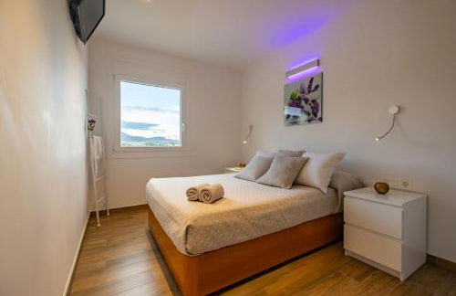 Apartamento con terraza, vistas playa y montaña - Foto 13