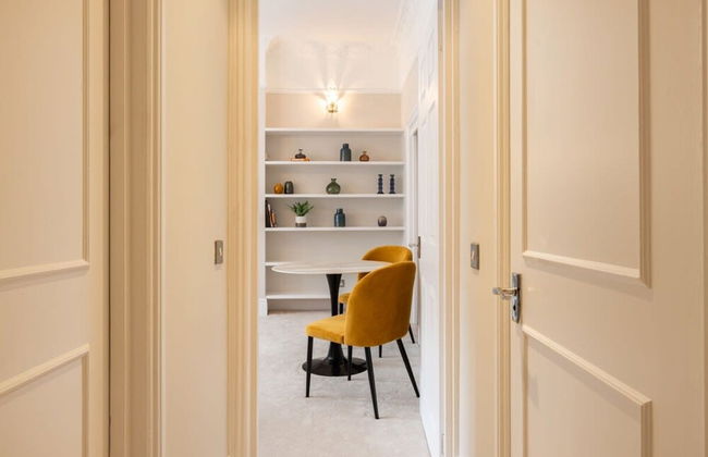 Chic Sunlit Earls Court Flat - Photo 20