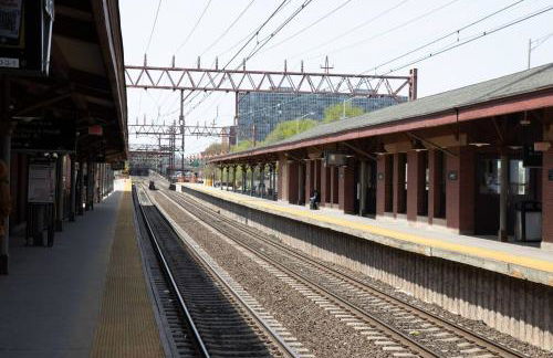 Luxury Stay Near NYC | Full Access to Amenities - Photo 25