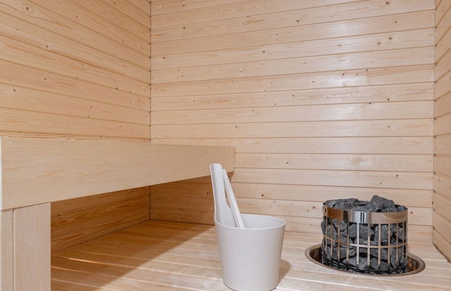 New 2BR Apt with Balcony, Sauna & Great Location - Foto 18