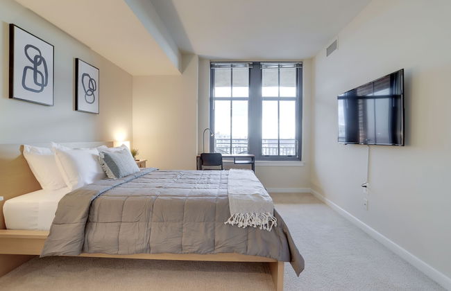 Fantastic 2BR Condo at Pentagon City - Photo 7