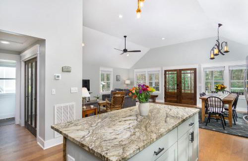 Blue Heron Bungalow 5 Min to Downtown Black Mtn - Foto 17