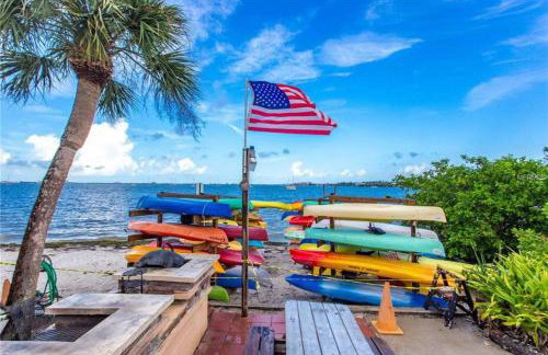 Private Beach Access 2 Pools Waterfront Oasis - Foto 48