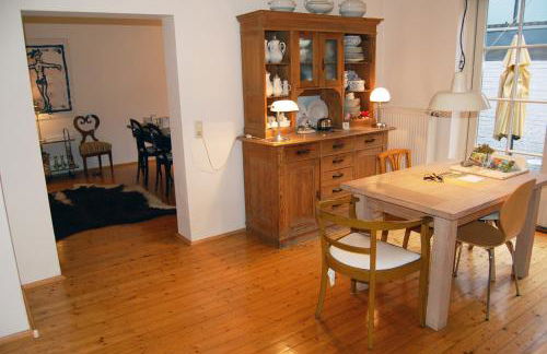 Haus Rothenstein, ruhige FeWo, ca. 10 min. zu Messe und Flughafen - Photo 13