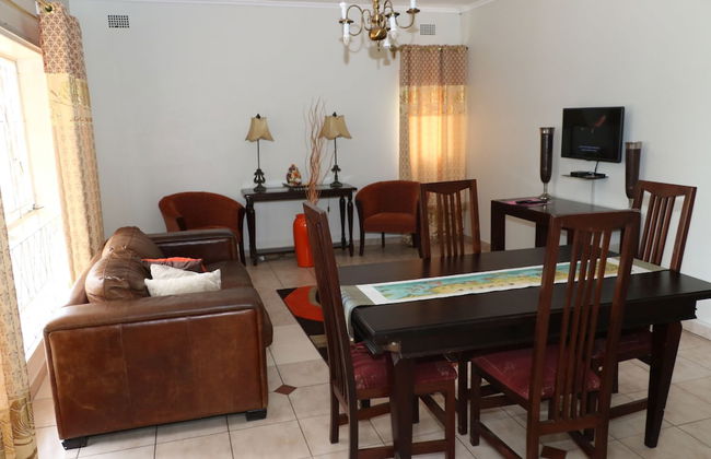 Eastlea 3-Bedroom Apartment - Foto 10