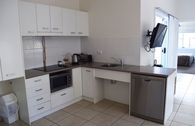 NRMA Stockton Beach Holiday Park - Photo 20