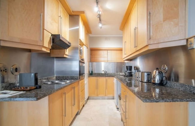 2 Bedroom Lido Apartment Sea Point - Foto 11