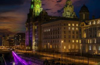 Central Apt With Balcony - Walk to Bars & Stations - Foto 24