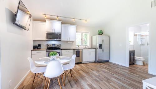 Escape to Our Private Guest House in Jupiter Farms - Foto 5, stove, dishwasher, pet friendly, toaster, minibar