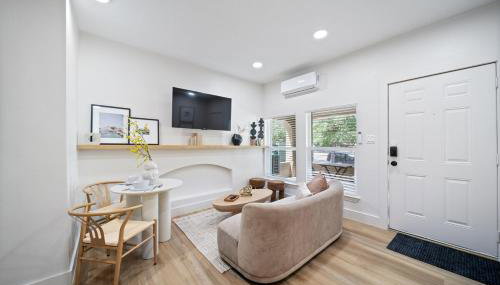 Mediterranean Villa #1 at East Downtown - Foto 5