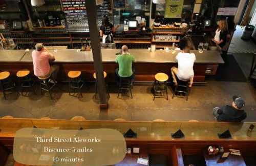 Luxury Wine Country Cigar Lounge King Suite BBQ - Foto 50