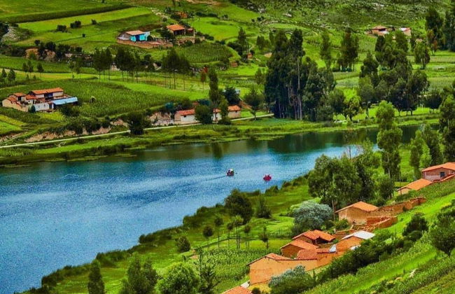 Escursione a Chongos Bajo, Arwaturo e alla laguna Ñahuimpuquio - Foto 3