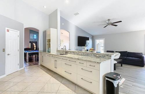 Pool home near Disney w themed rooms - Foto 35