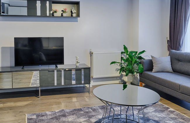 Gorgeous Central 2BR Condo w City Views - Foto 18