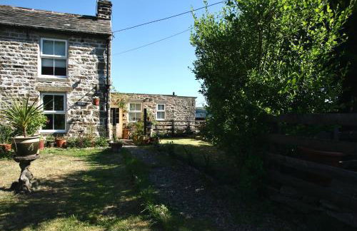 Holmlea Cottage - Photo 2