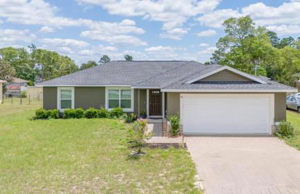 COZY home with fenced patio - Foto 11