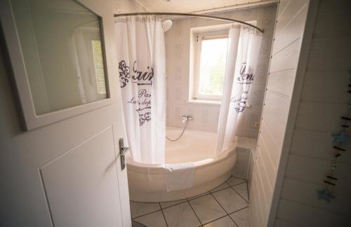 Dom na wzgórzu z widokiem na jezioro z balią i sauną - Foto 38