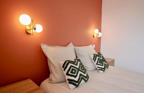 D-Day Suites - Photo 73