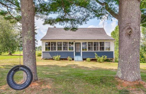 Less Than 1 Mi to Lake Mtn-View Cabin with Porch in Newport - Foto 1