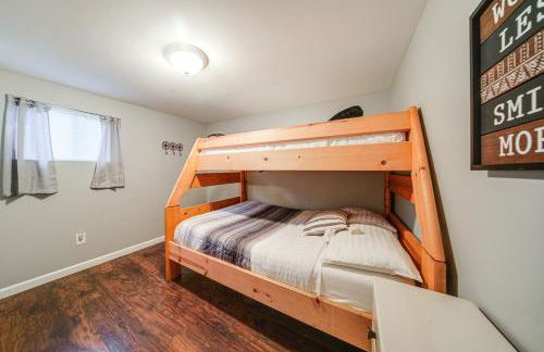 Walk to GOTL strip! Family cottage with laundry - Foto 16