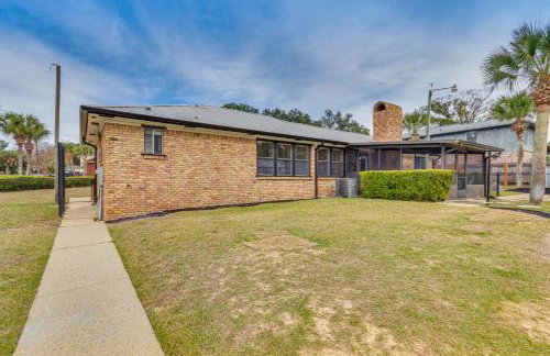 Pensacola Home with Screened Porch 10 Mi to Beach! - Foto 24