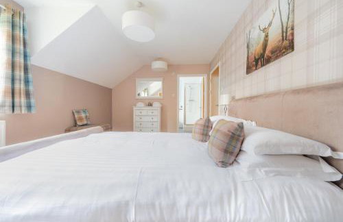 Abbey Holidays Loch Ness Luxury Self Catering 2 Bedroom Cottages - Foto 12