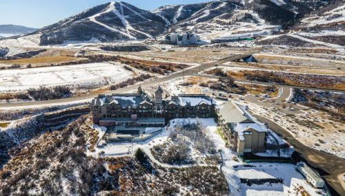 Top Floor Deer Valley Gondola Lakefront Condo- Great views - Foto 1