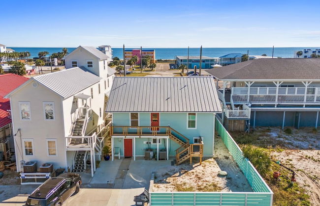 Beach House - Surfs Up Under Tow by PHG - Foto 32