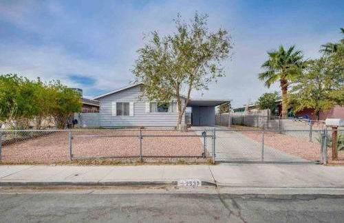 Cozy home! 16 Min away from strip and fremont - Foto 6