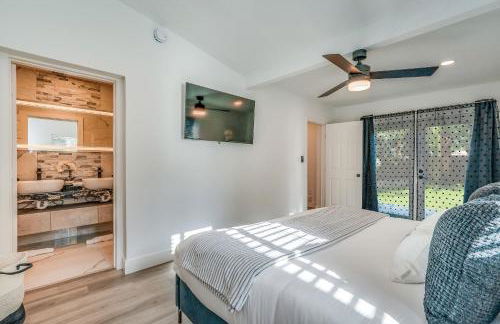 Friendly Fox Luxury Pool & Spa House Near Downtown & Beach - Foto 24