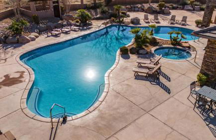 Coral Springs Resort H2 Brand New Home, Community Pool, Outdoor Fireplace, and Near Sand Hollow - Foto 19