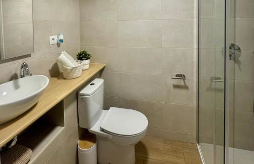 Boutique 2BR & 2BA Apt at Villa Bonica Estate - Photo 10