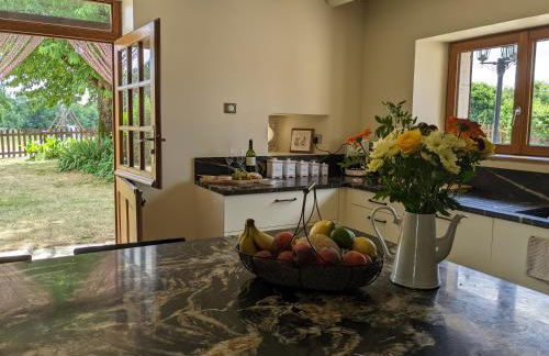 Beautifully renovated Farmhouse with private pool - Foto 8