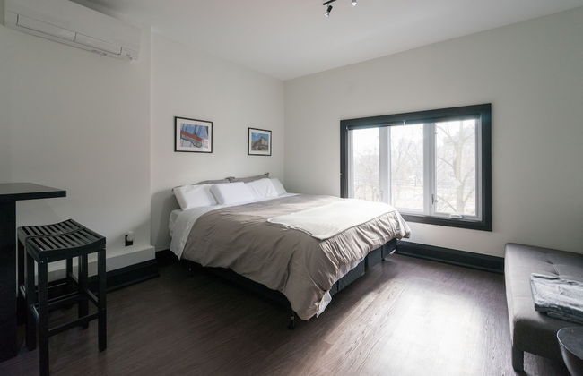 Applewood Suites - Queen West Studio - Photo 7