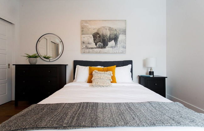 Spacious 2 Bedroom Condo in Little Italy - Foto 6