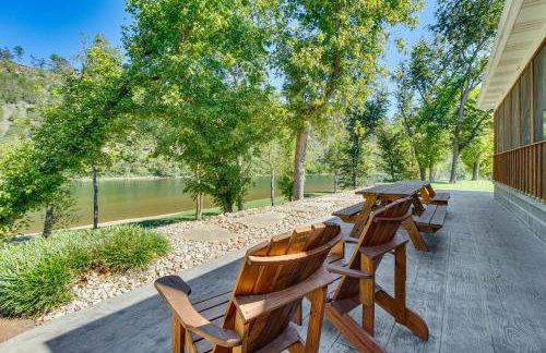 TroutFest Riverfront Norfork Home, Great Fishing - Foto 2