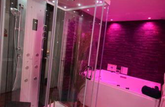 SPA privatif Love room, Le Hammam et Bulles, chez Nuits Chartraines - Foto 6