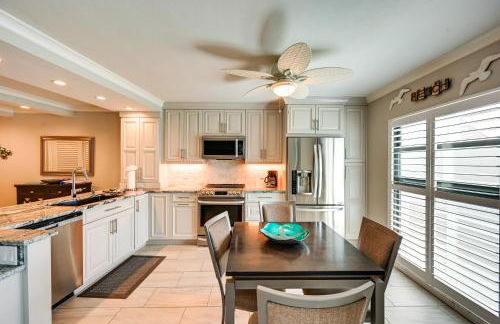 Coastal Marco Island Condo with Club Amenities! - Foto 8