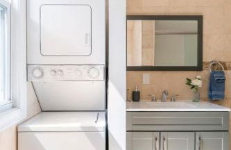 Jennifer's Cozy Apt Walk to Brown In Unit Laundry - Foto 30