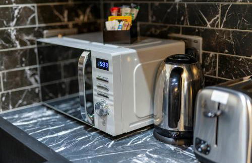 Lux Style Homes -1 BED APARTMENT close to City Centre - Free WIFI - Free Parking - Smart TV - Full Kitchen - Self Check In - Foto 42