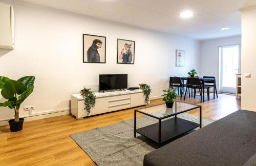 Magnifico apartamento camp nou - Photo 1