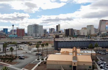 Flowers Downtown Apt Free Parking - Foto 37