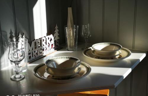 Pen-Rhos luxury glamping "Cuckoo's Nest" - Photo 3