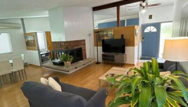 Entire Home 3 bds 2 bats - Foto 1