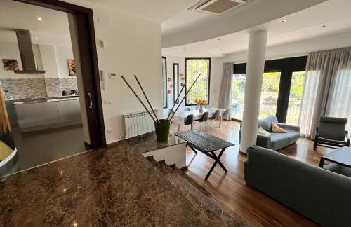 Villa de lujo con vistas al mar y piscina privada - Foto 4