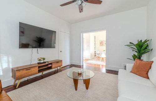 Harvard 3BDR- 5 Min Walk to Davis Sq - Free Parking - Foto 1